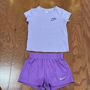 Nike outfit. Size 3T. GUC.